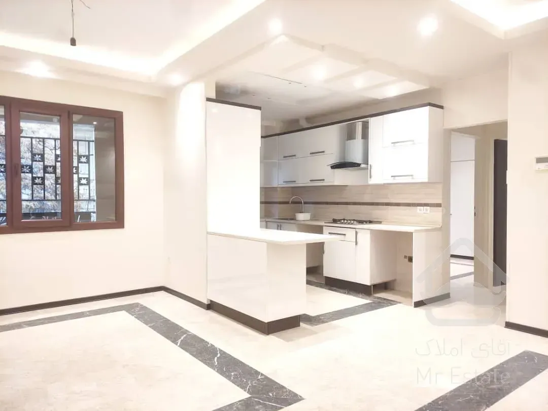 فروش 82 متری دولت