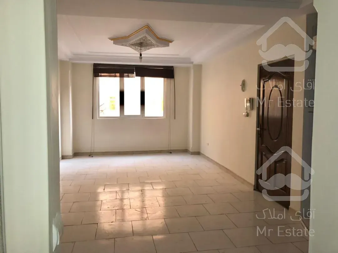 آپارتمان۵۷ متری زیبا/تکخواب/طبقه اول/دارای حیات خلوت اختصاصی/نورگیر/در محله ای دنج/منطقه۱۰