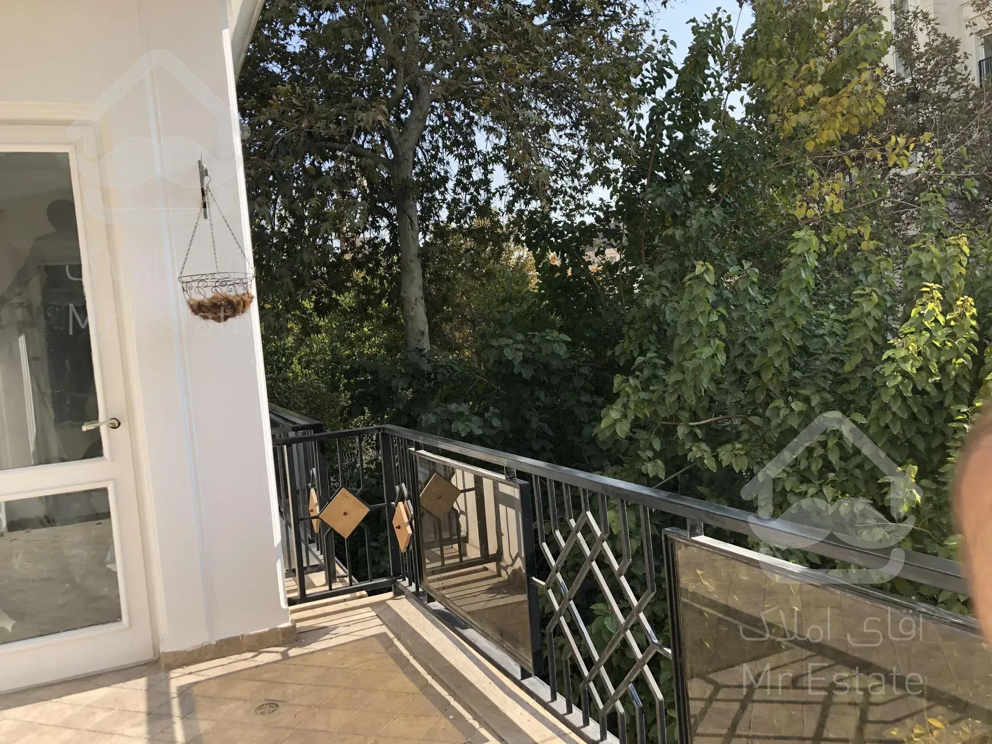 رهن و اجاره ۳۸۵ متری ۵ خوابه فرمانیه فول