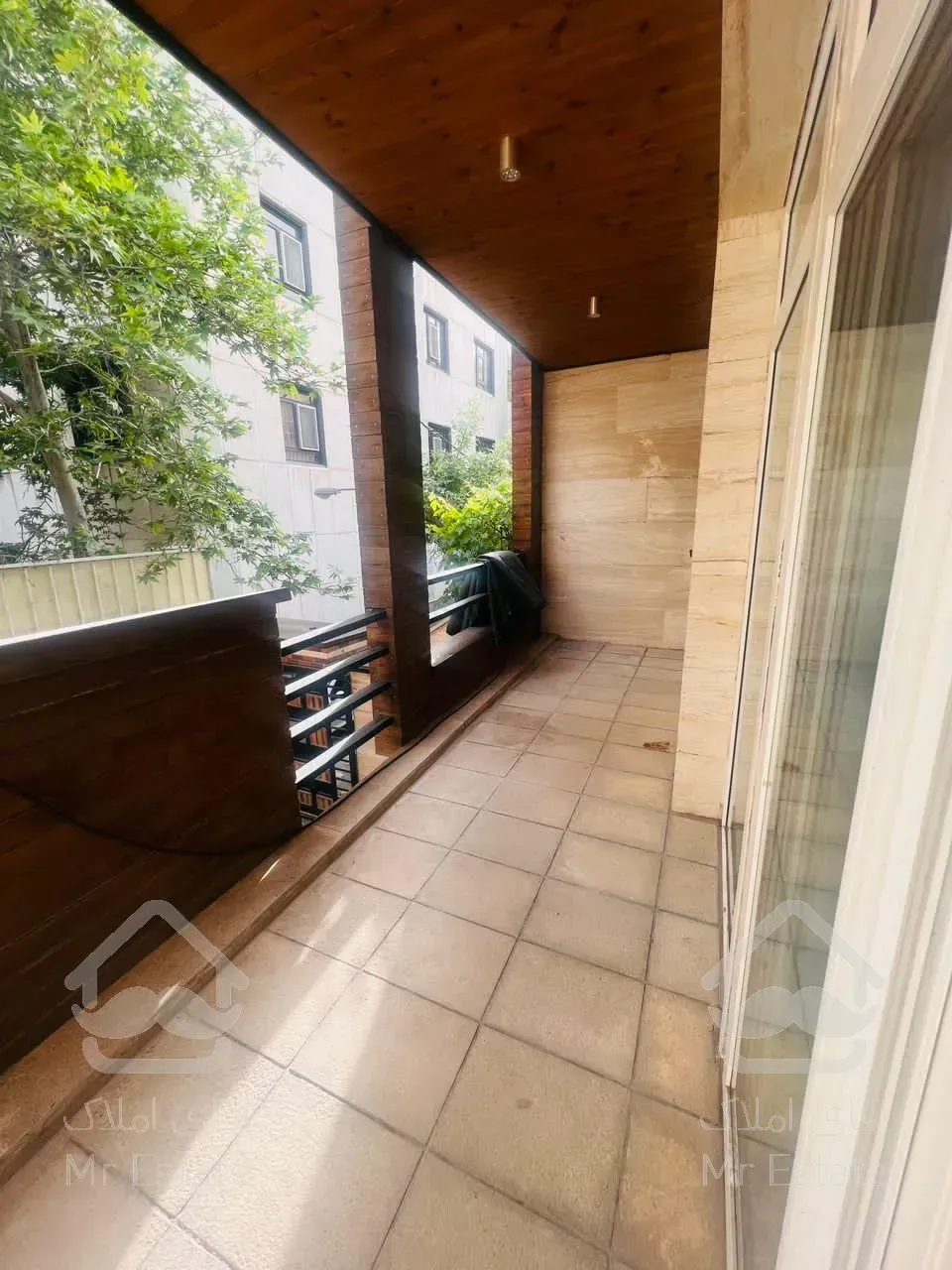 ۲۳۰ متر ویلا دربست دوبلکس