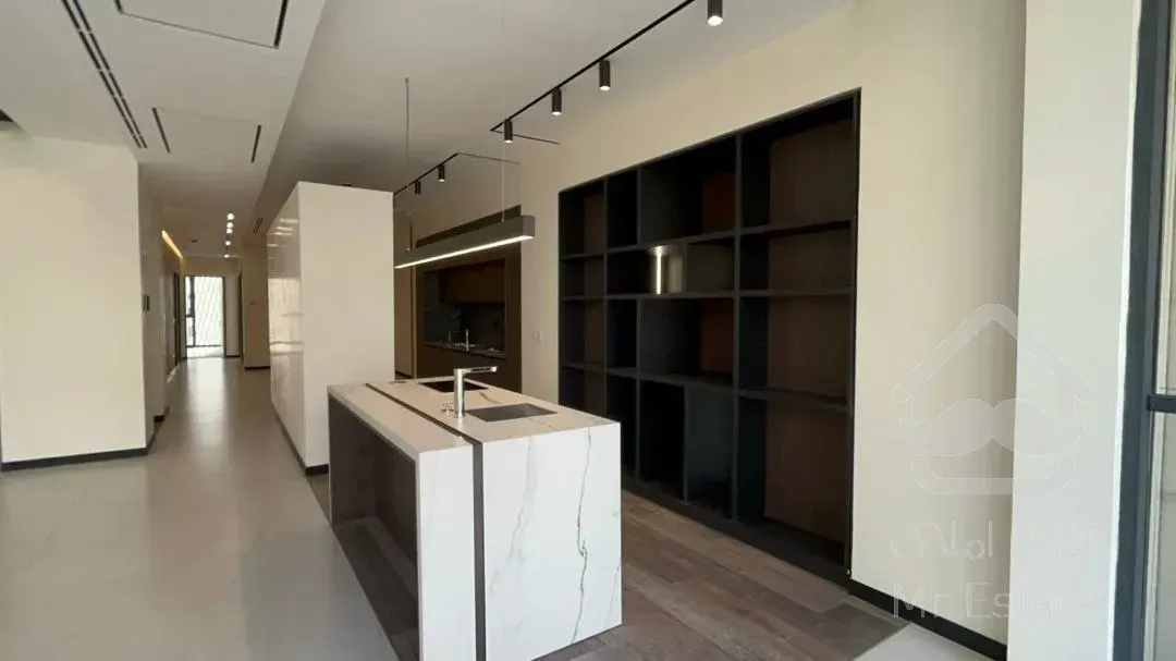 فروش اپارتمتن 225 متری ولنجک