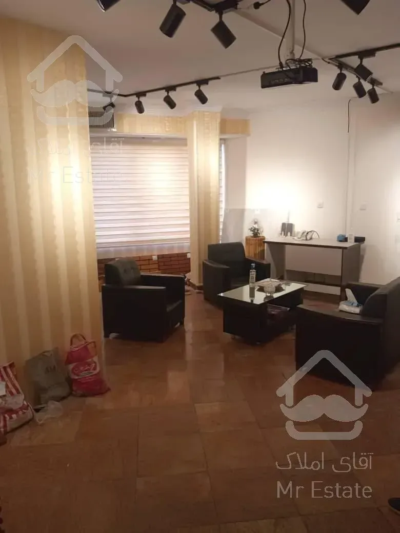 فروش یا تهاتر با مسکونی 75 متر سند اداری بر حکیم غرب تابلو خور