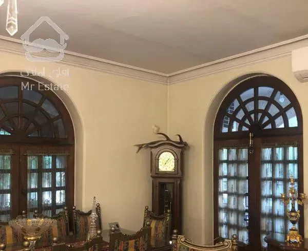 ۶۶۰متر بنا تریبلکس در ۴۴۰متر زمین بدون مشرف