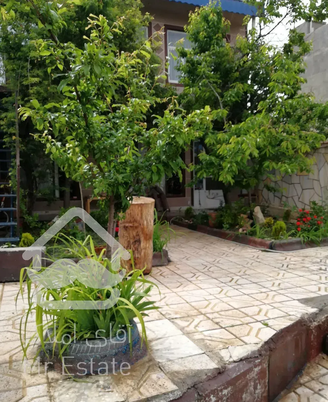 طبقه همکف دوخوابه مبله