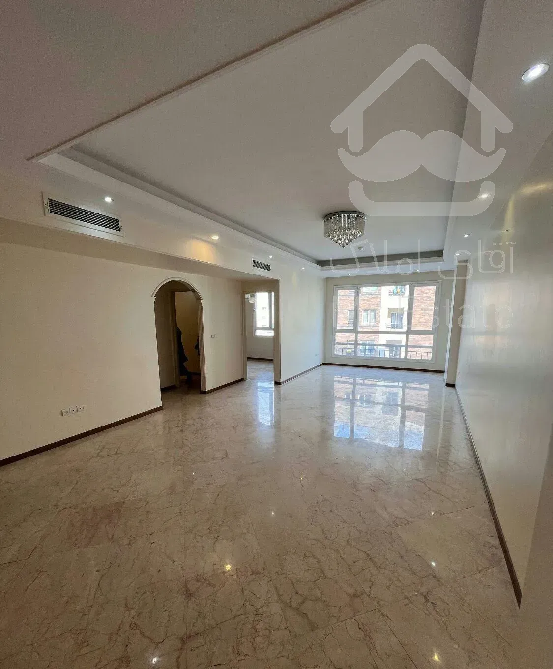 پونک / شاهین / 108 متر فول / غرق در نور