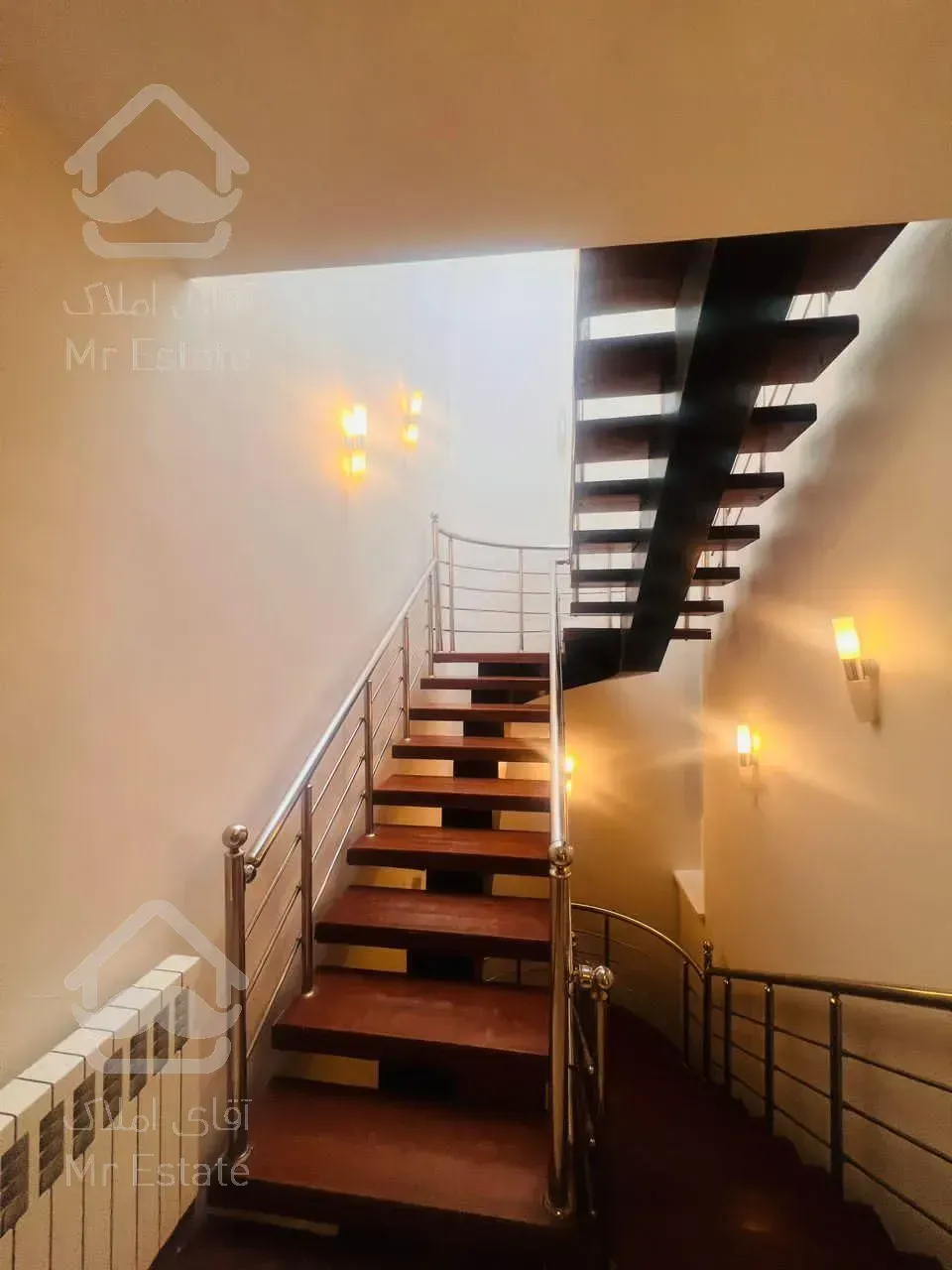 ۲۳۰ متر ویلا دربست دوبلکس