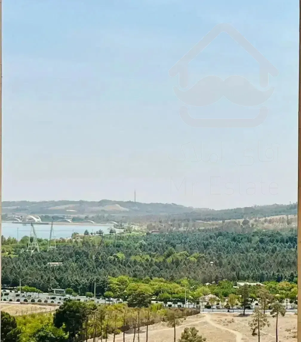 ویو دریاچه چیتگر ۹۶ متر رهن کامل