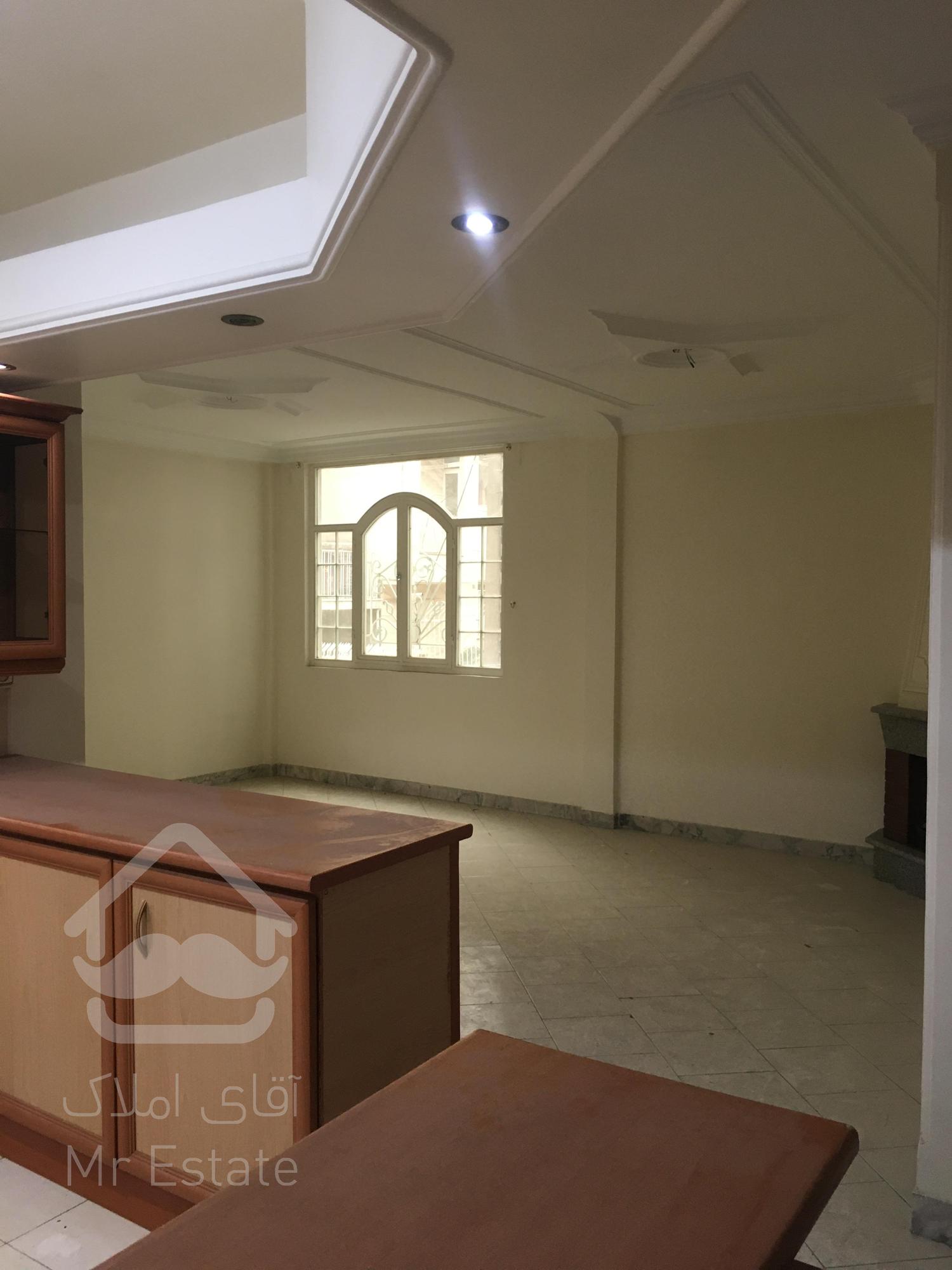 ۹۳ متر ۲ خواب بسیار دلباز محدوده بهنود