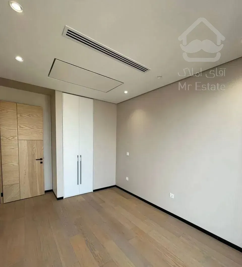 آپارتمان ۱۷۰ متری ۴ خوابه تک واحدی