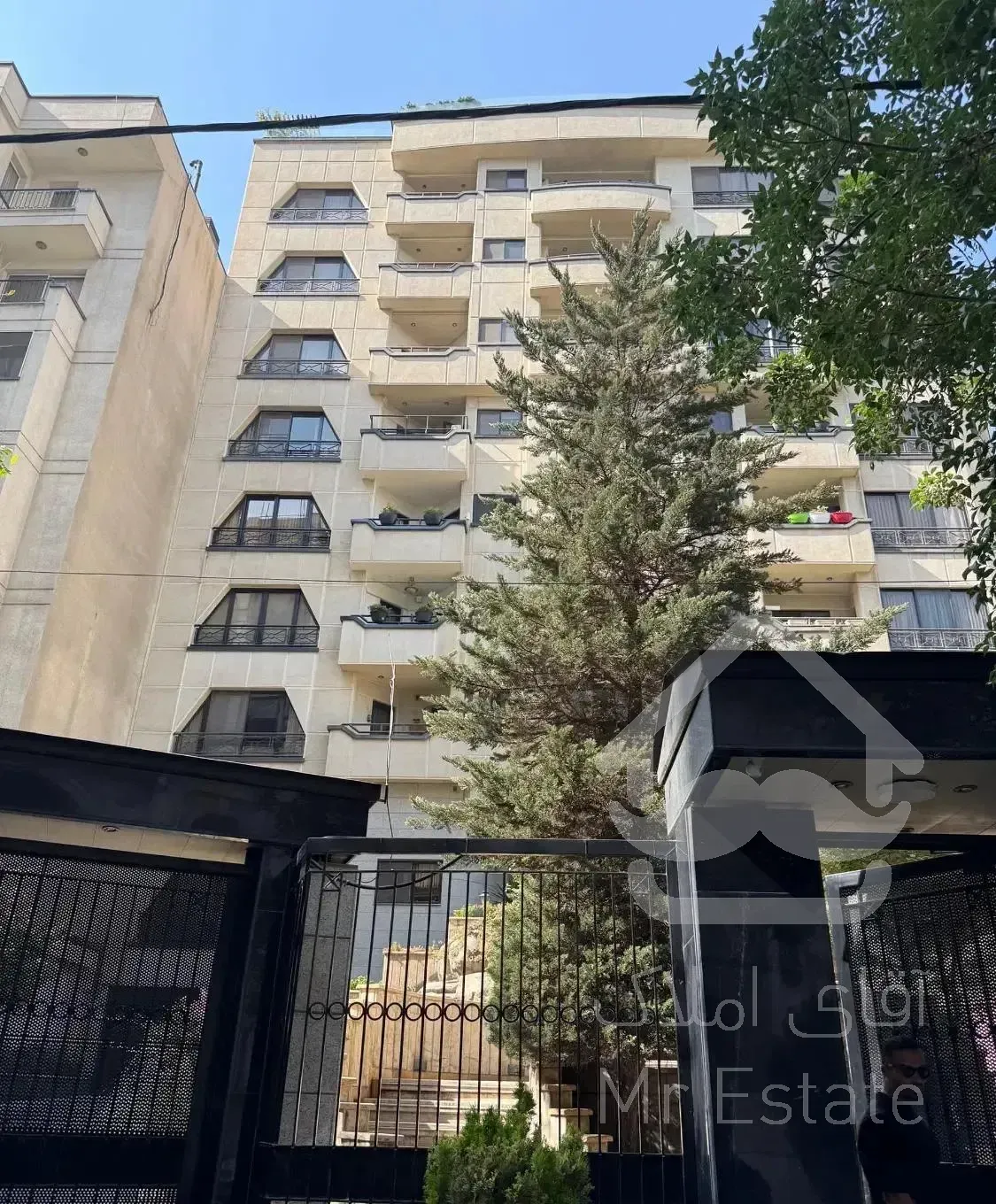 ۲۱۰ متر ۳ خواب زعفرانیه