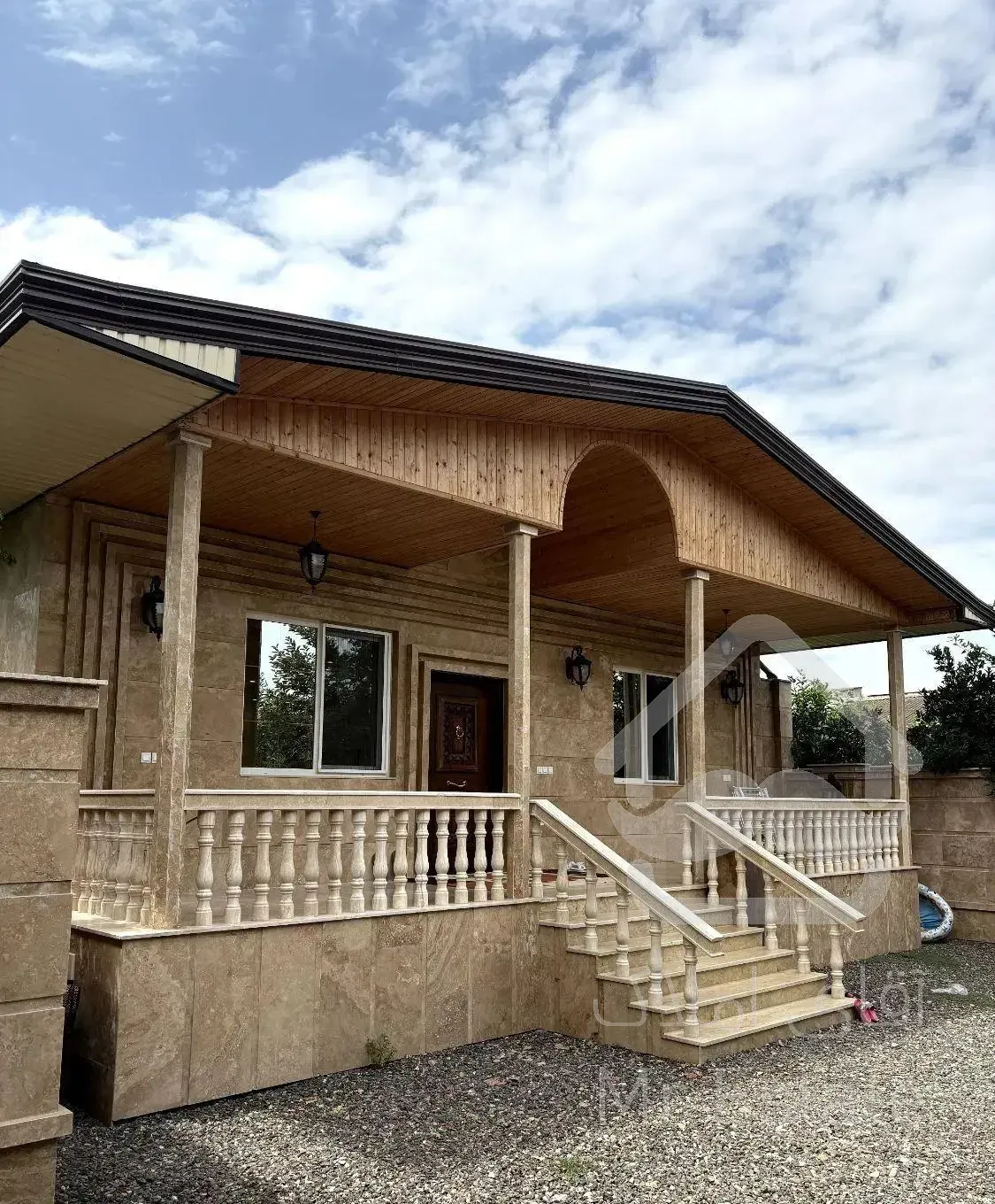 فروش ویلای لاکچری با ویوی رویایی باغ