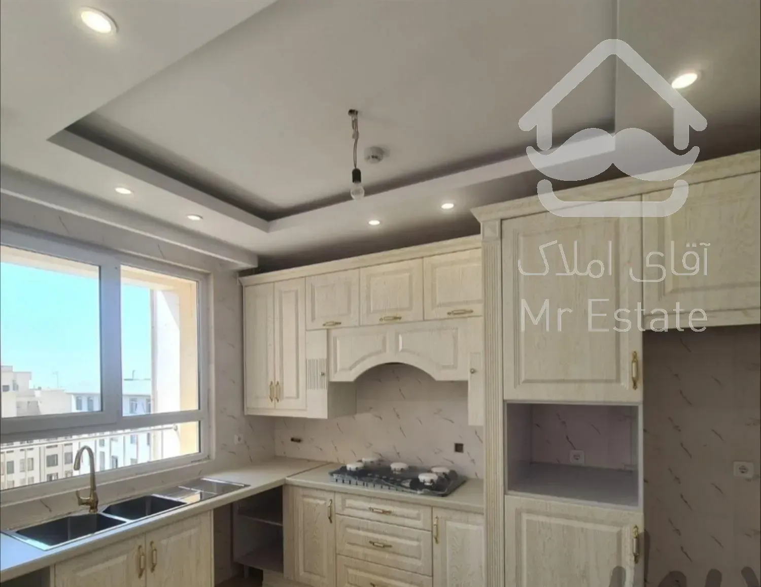 152متر/سالن پرده خور/سه خواب/نوساز