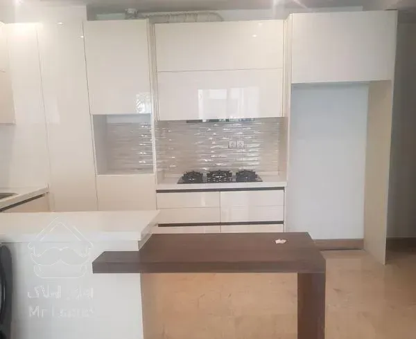 آپارتمان ۹۴ متر دو خوابه کامرانیه جنوبی