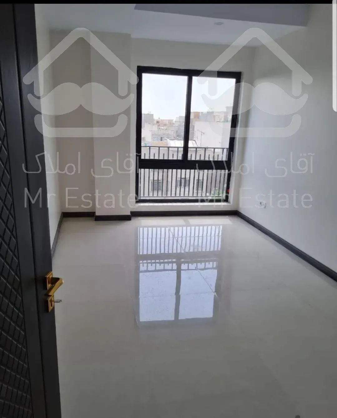 فروش ملک نوساز سه طبقه تک واحدی بصورت یکجا در زیبادشت دهکده المپیک