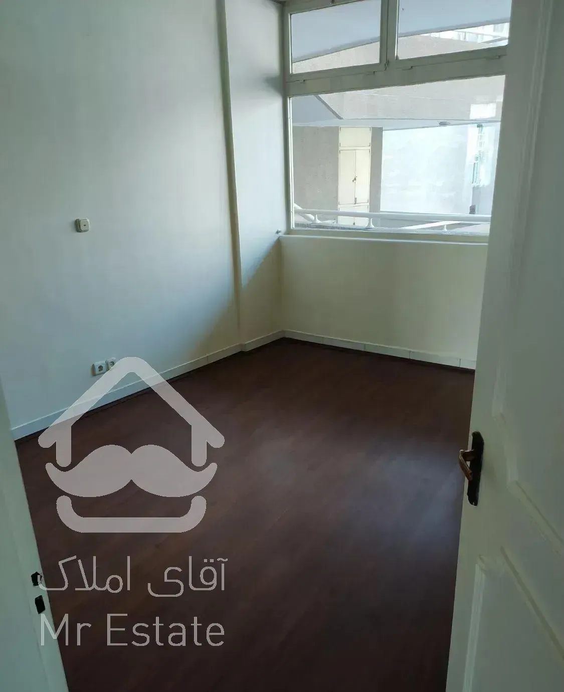 میدان شیراز برج ایرانسکنا116متر دوخوابه