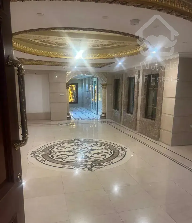 ۲۶۰ متر ۳ خوابه تک واحدی