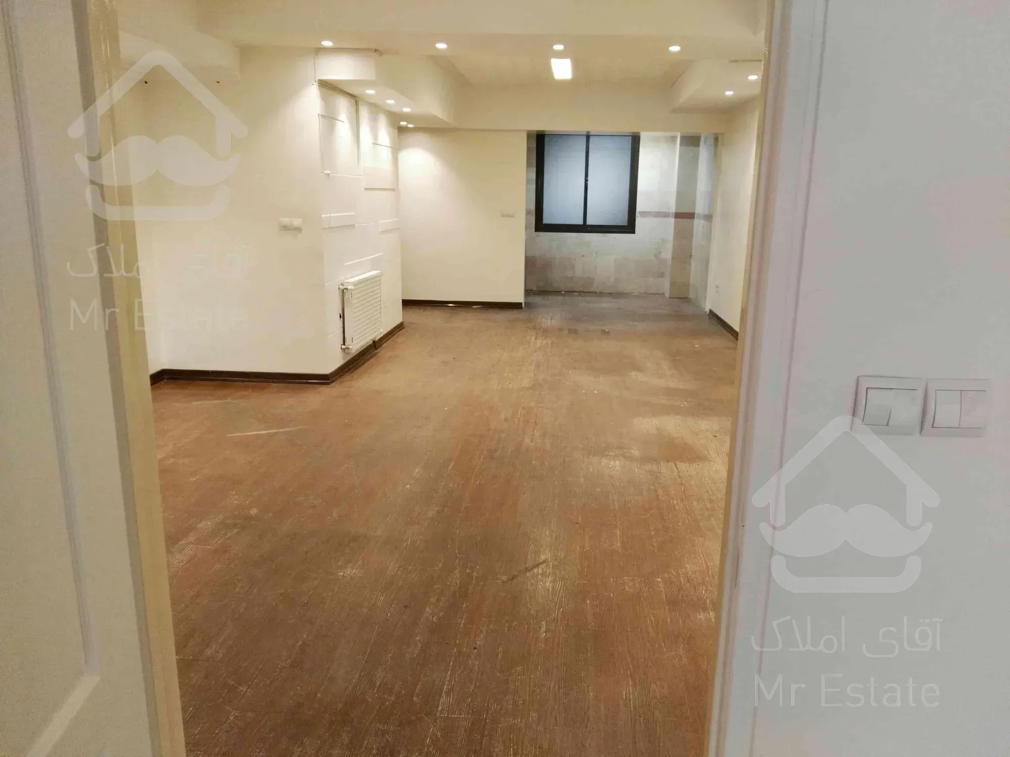 اجاره دفتر کار سند اداری ۱۰۵ متری بر اصلی کاشانی