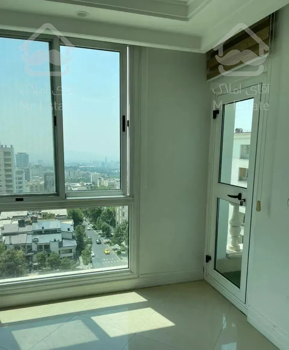 ۱۷۵ متر ولنجک/ ویو بدون مشرف