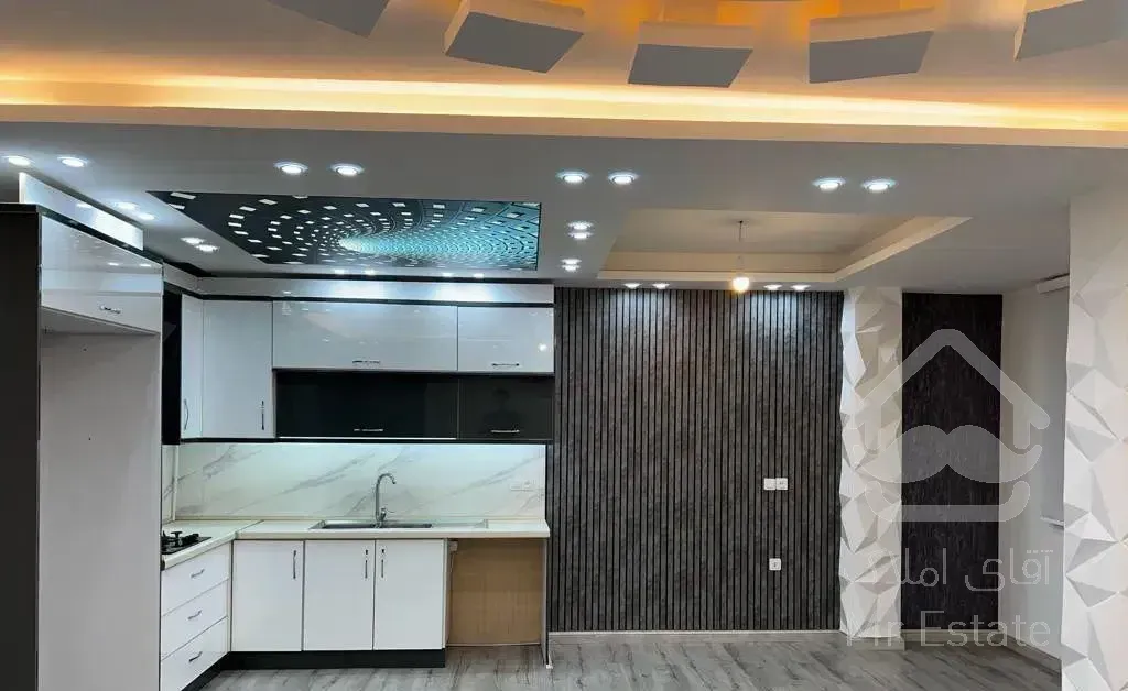 فروش واحد مستقل طبقه ی اول