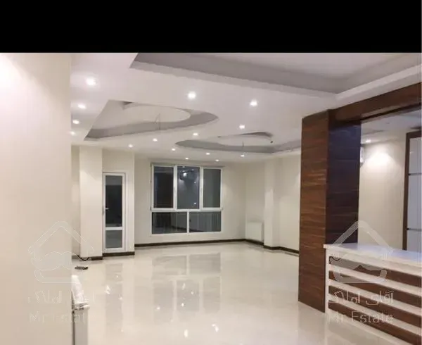 ۱۳۵متری سه خواب دو پارکینگ سندی تخلیه