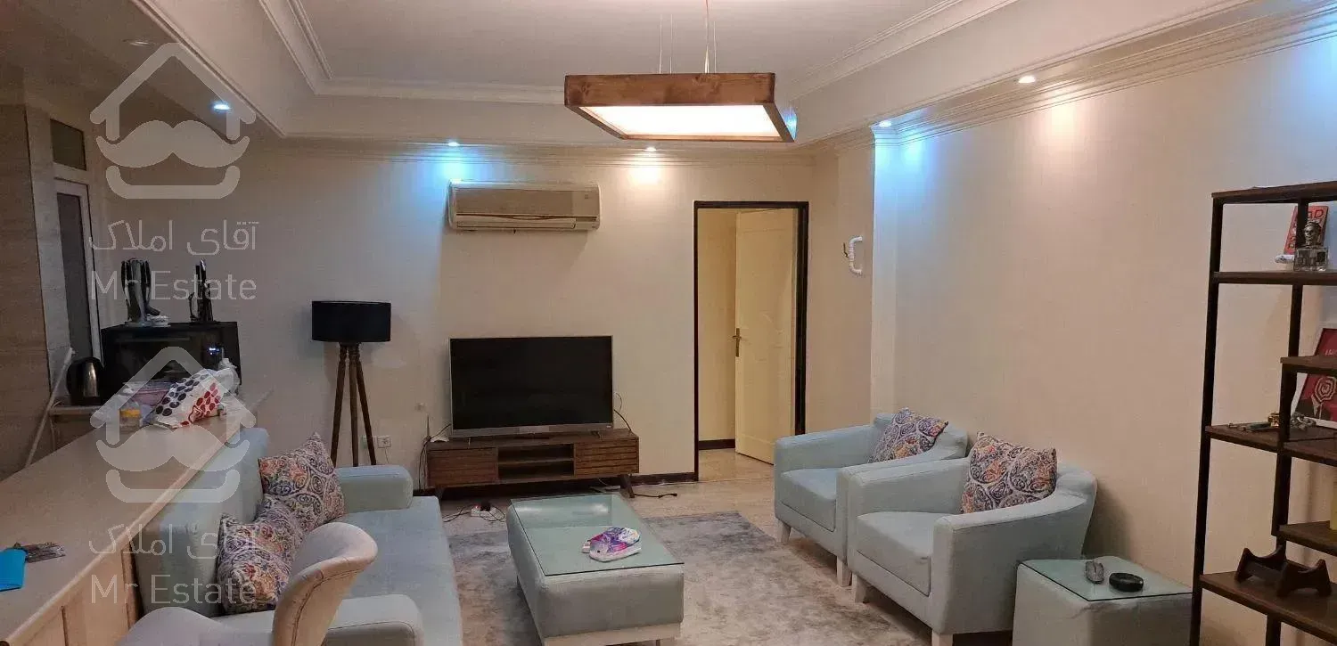 آپارتمان حدود ۸۰ متری ۲ خواب با حیاط خلوت