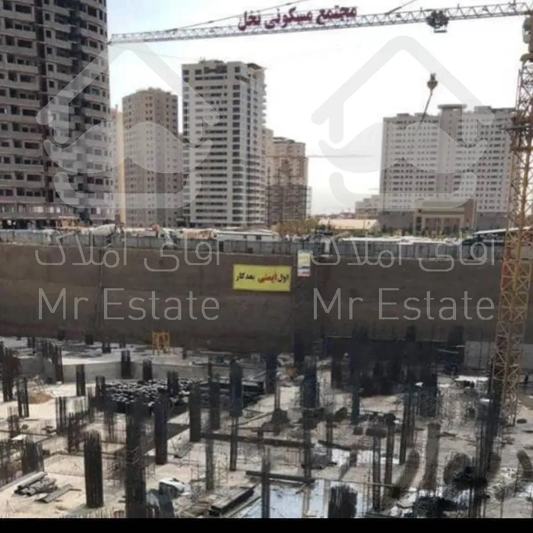 پیش خرید ۵۰ متری ارتش دریاچه چیتگر