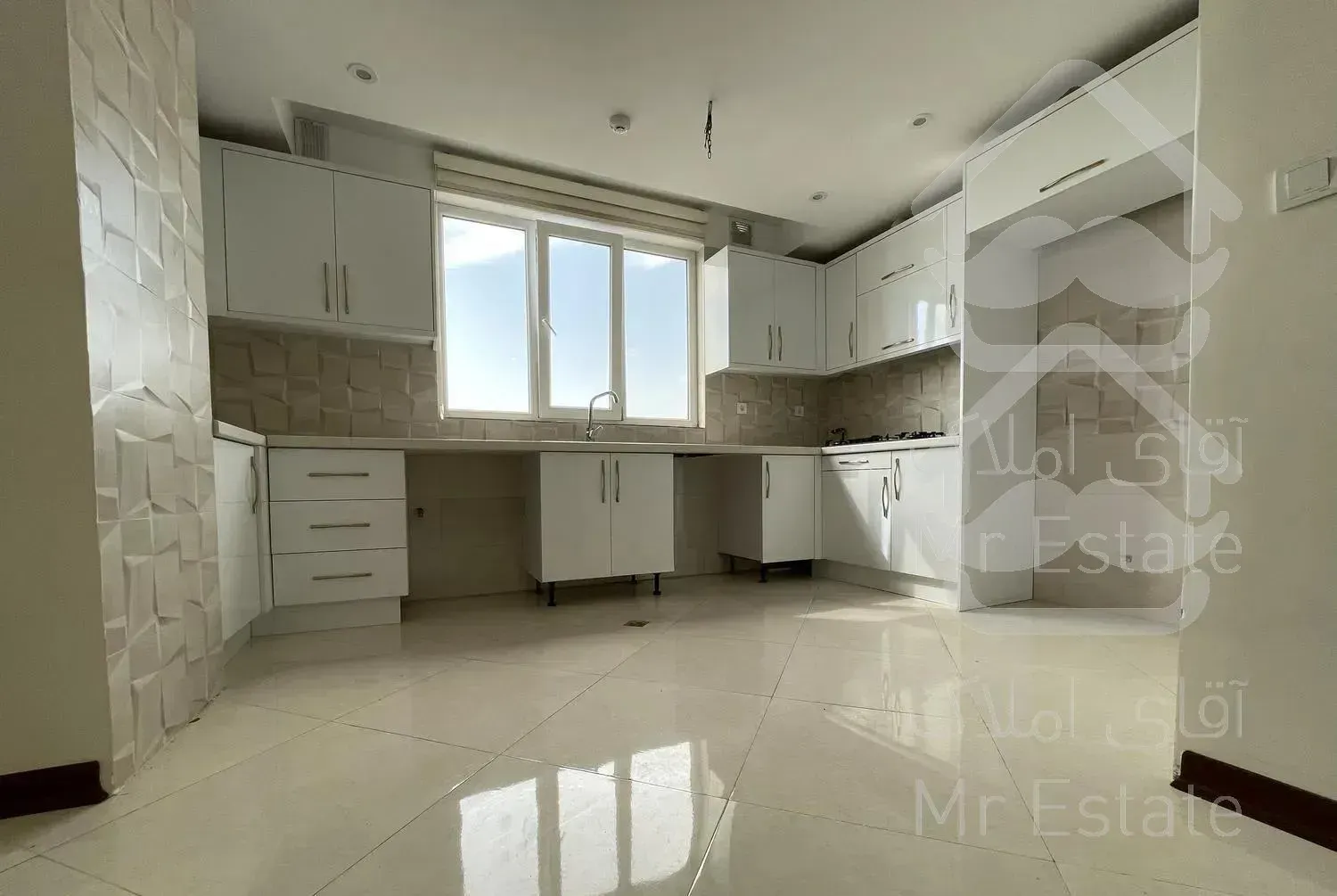 ۱۳۲متر *برج گل نرگس* مشاعات فول هتلینگ