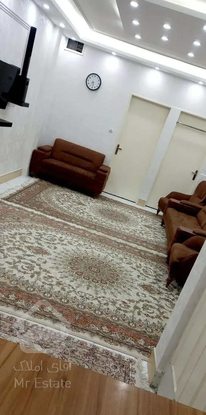 آپارتمان 73متری تک واحدی دو خوابطبقه سوم فروش فوری