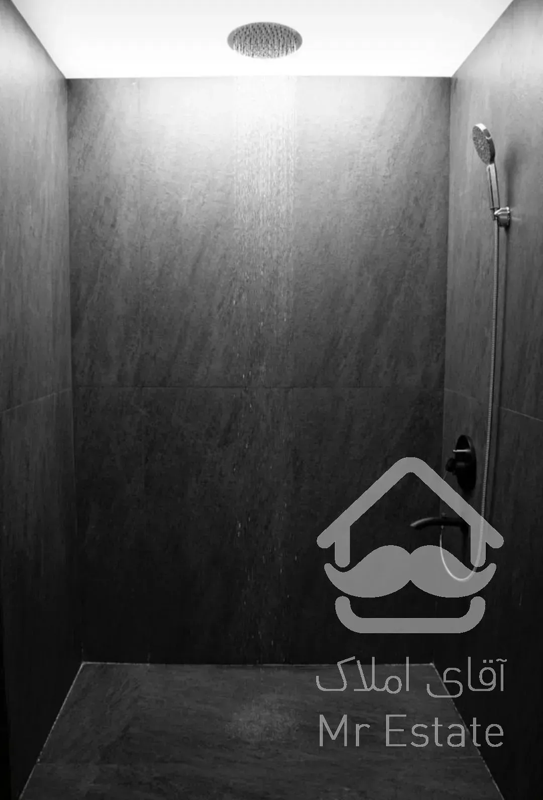 145 متر سه خواب نوساز ۲ پارکینگ سندی