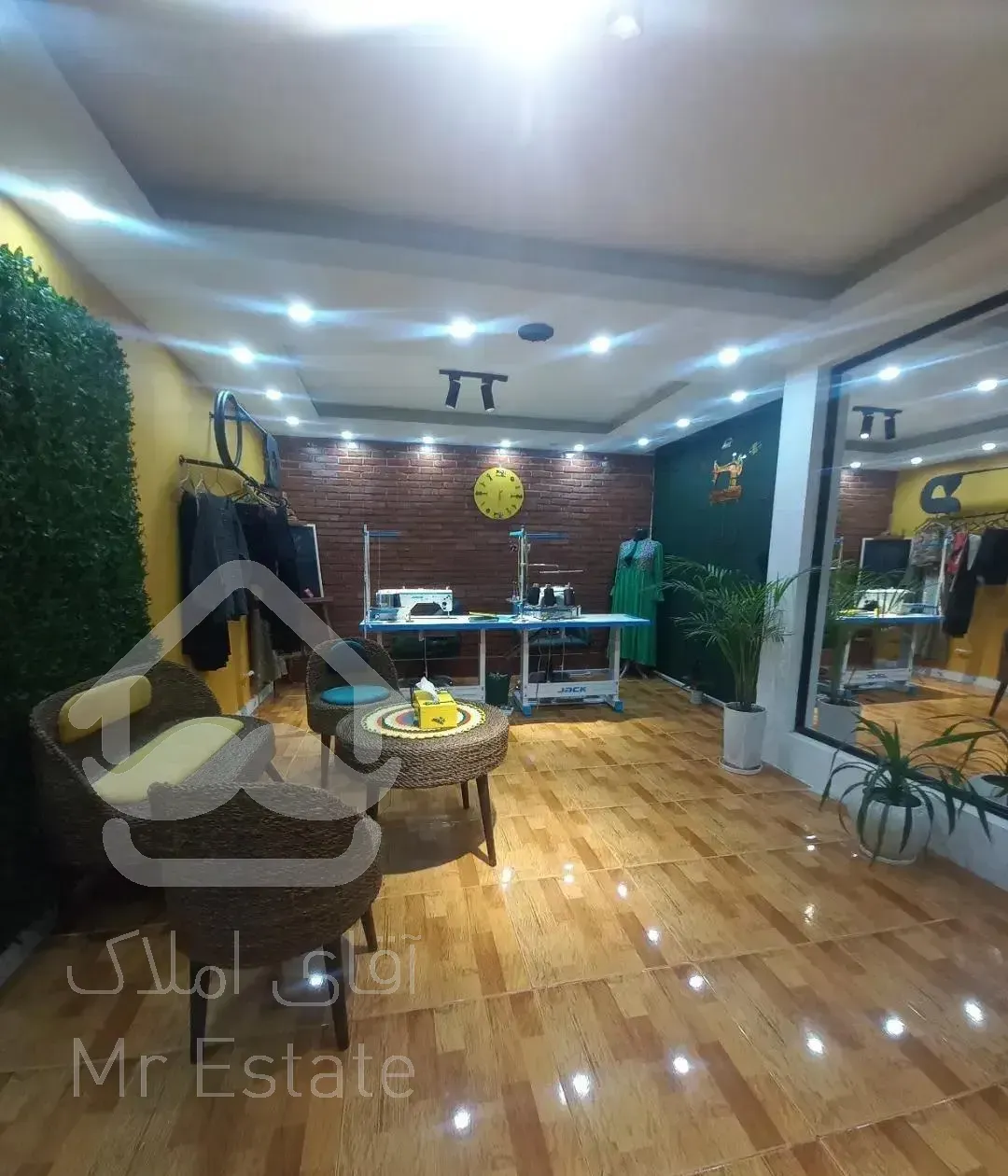 ۱۳۵متر سه خوابه ویلایی مناسب مشاغل خیابان هراز