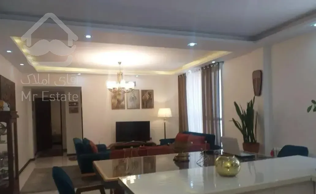55متر 10ساله رو ب نما غرق نور امکانات وحیدیه