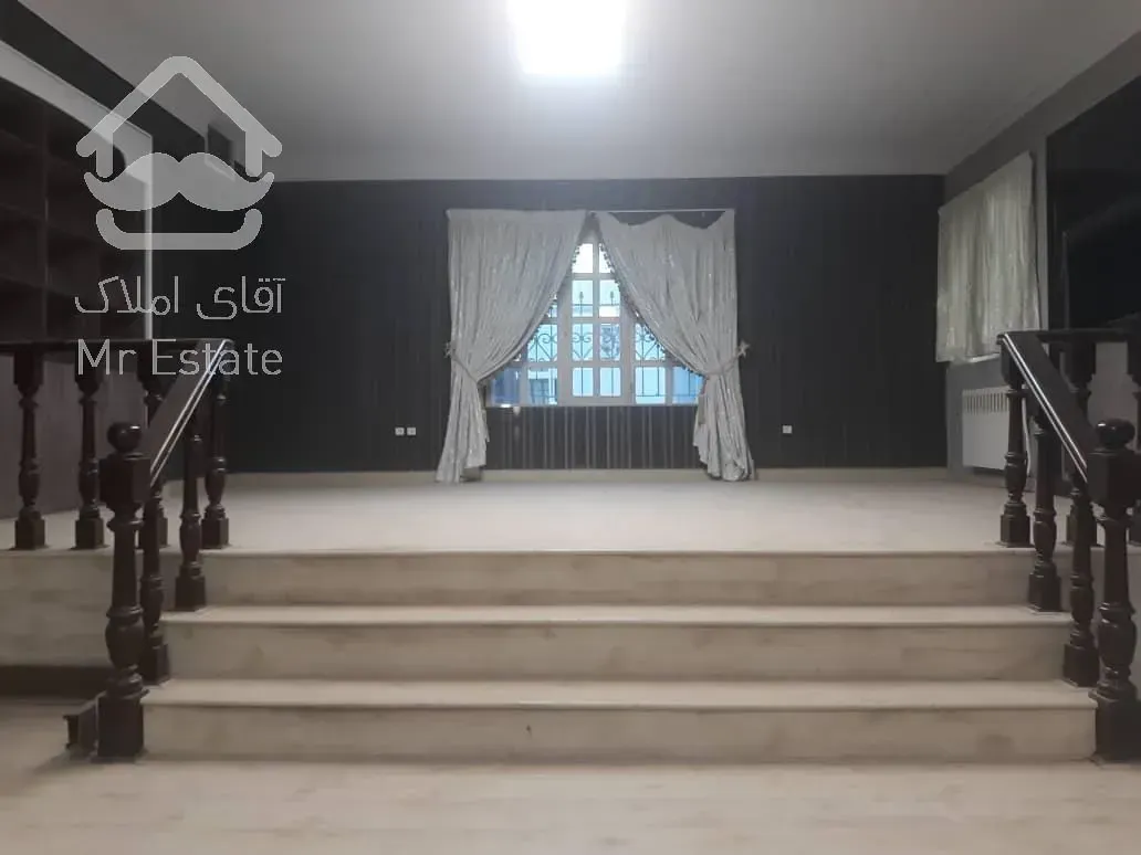 اجاره خانه ویلایی با زیر بنای ۷۸۰ متری واقع در شهرک غرب