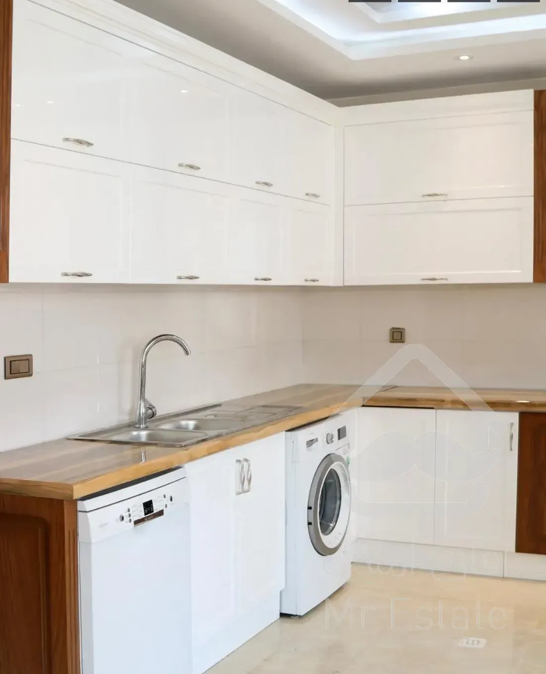 آپارتمان تک واحد ایران