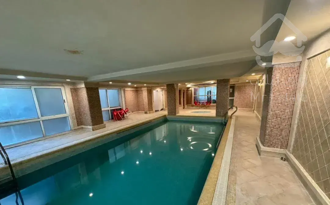 فروش فوری ۱۴۰ متر آپارتمان ۲ خ / لوکیشن دنج / فول