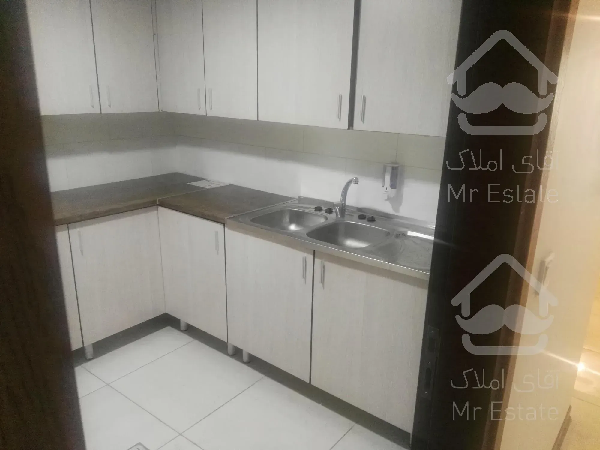 اجاره آپارتمان سند اداری صادقیه بلوار فردوس