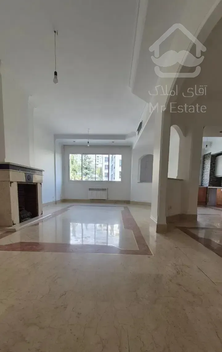 ۱۴۰ متر نیاوران  / طبقات بالا / رهن کامل