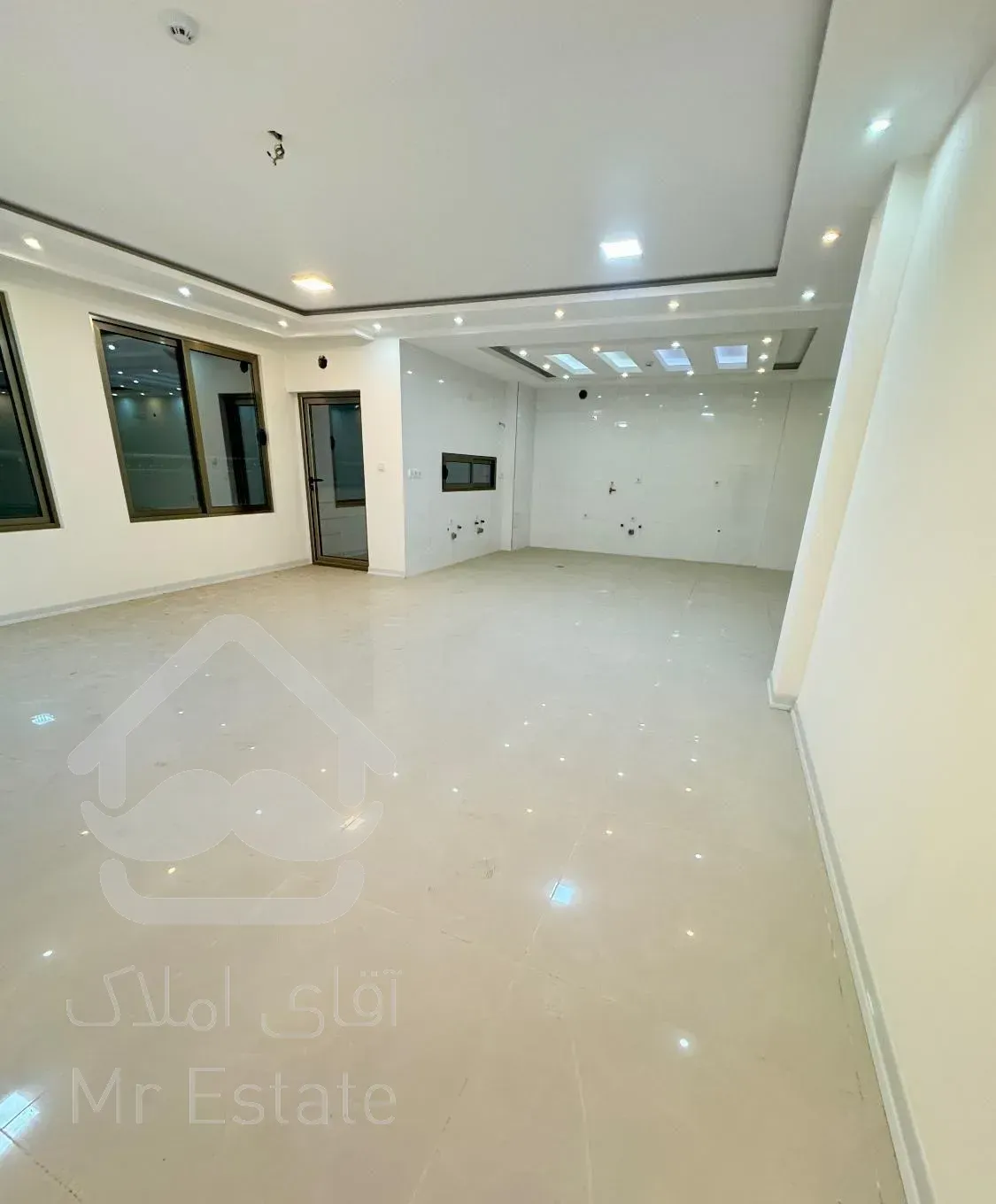 آپارتمان سه خواب با متریال نمایان