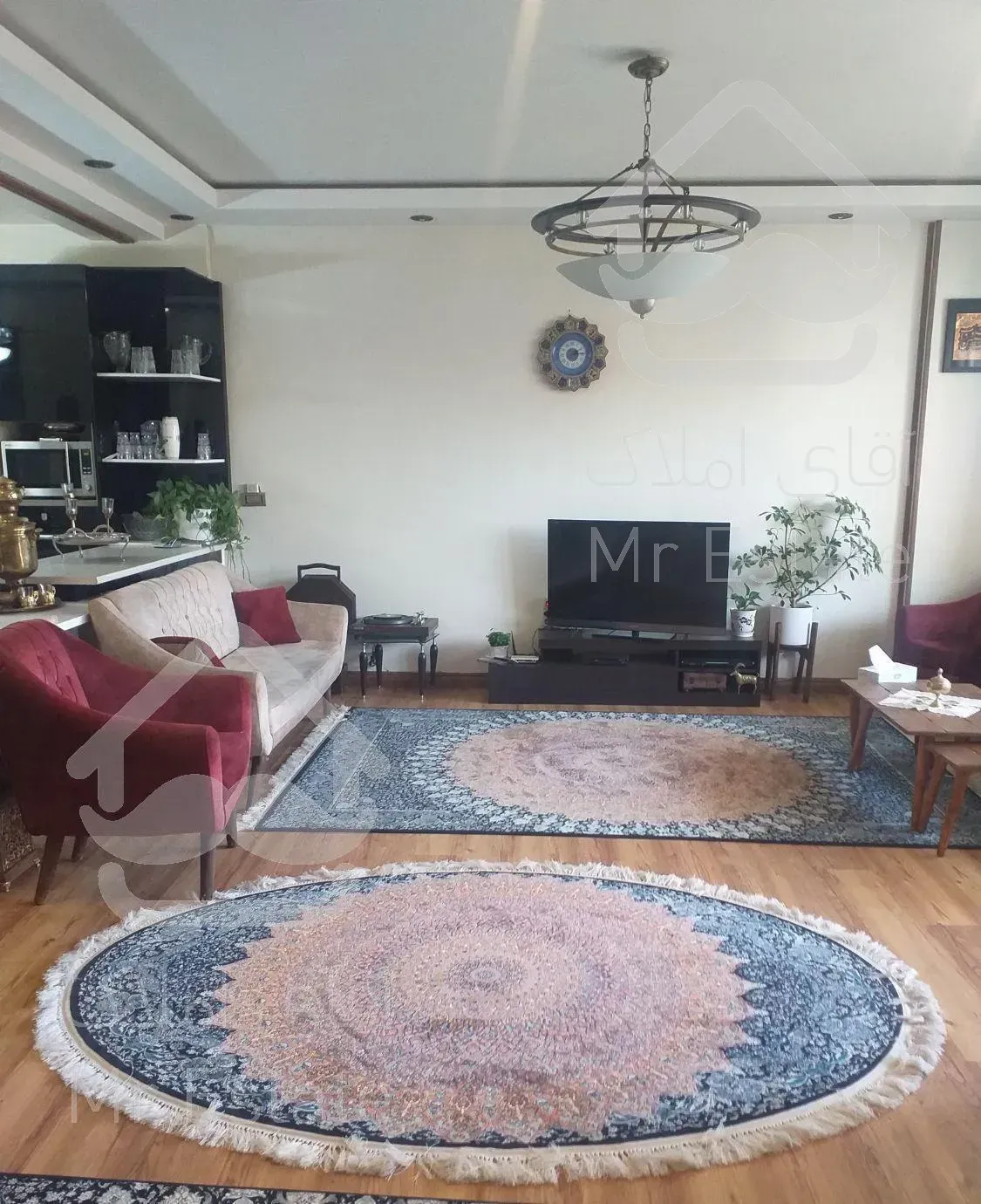 اپارتمان ۱۰۰ متری  لواسان اول جاده کند