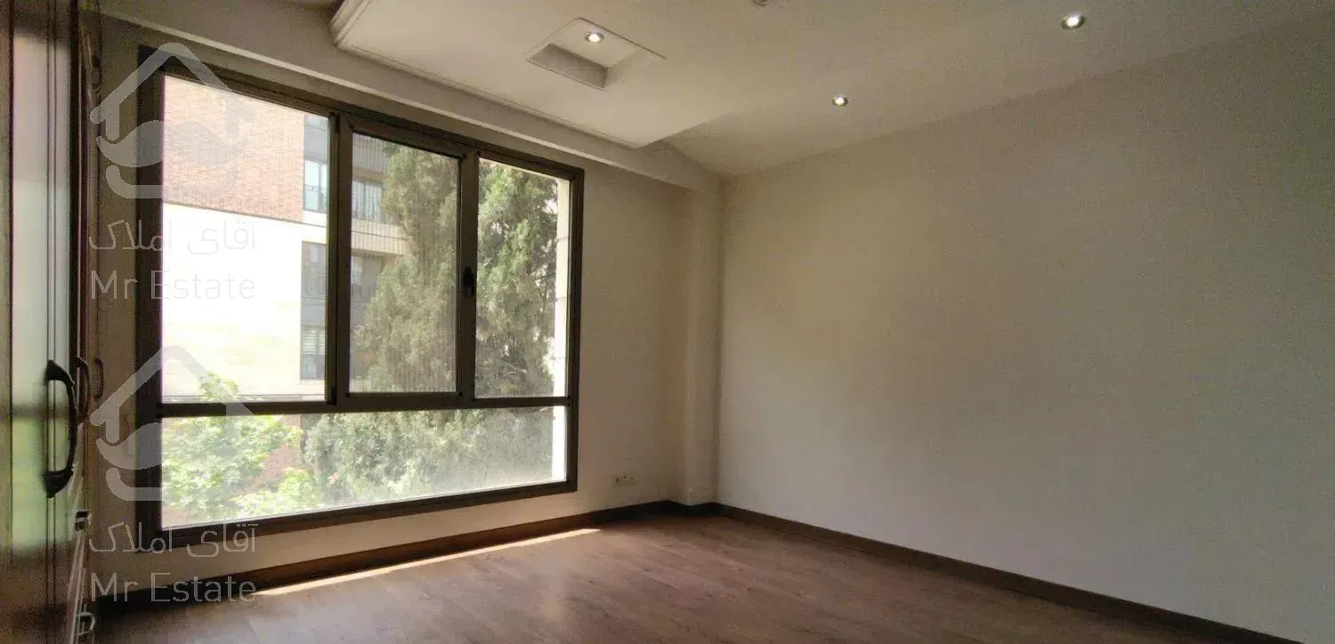 210متر پاسداران/تاپ لوکیشن/3پارکینگ