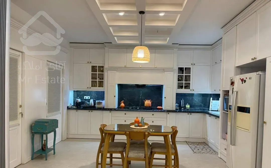 دانش اموز۹شاه نشین ۱۶۵مترخاص زیرفی منطقه شکار