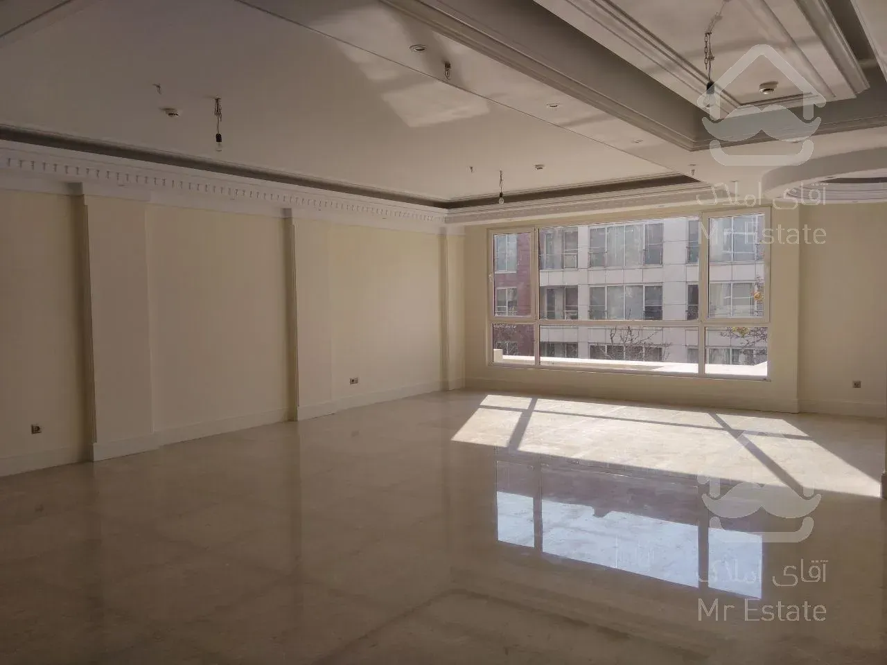 خرید آپارتمان 282 متری نیاوران