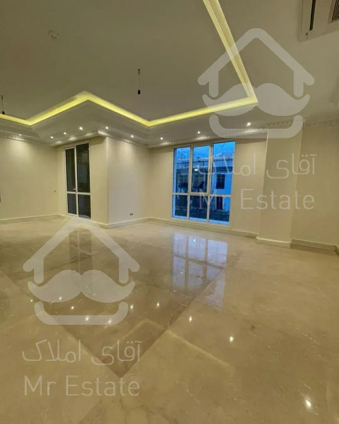 نياوران ٣١٠ متر برج باغ طبقه نهم فول با ٣ پاركينگ باكس