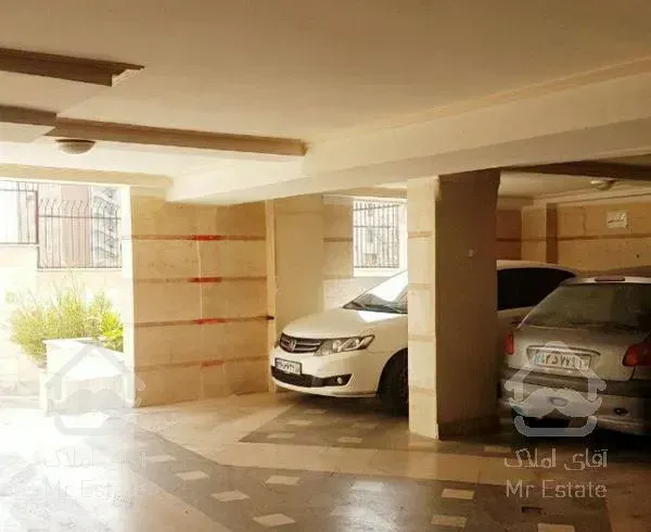 آپارتمان۹۰متری  فول امکانات  کم واحد  پونک منطقه۲