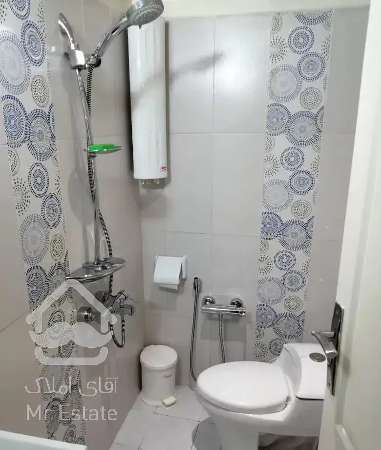 90 متری پاسداران زمرد