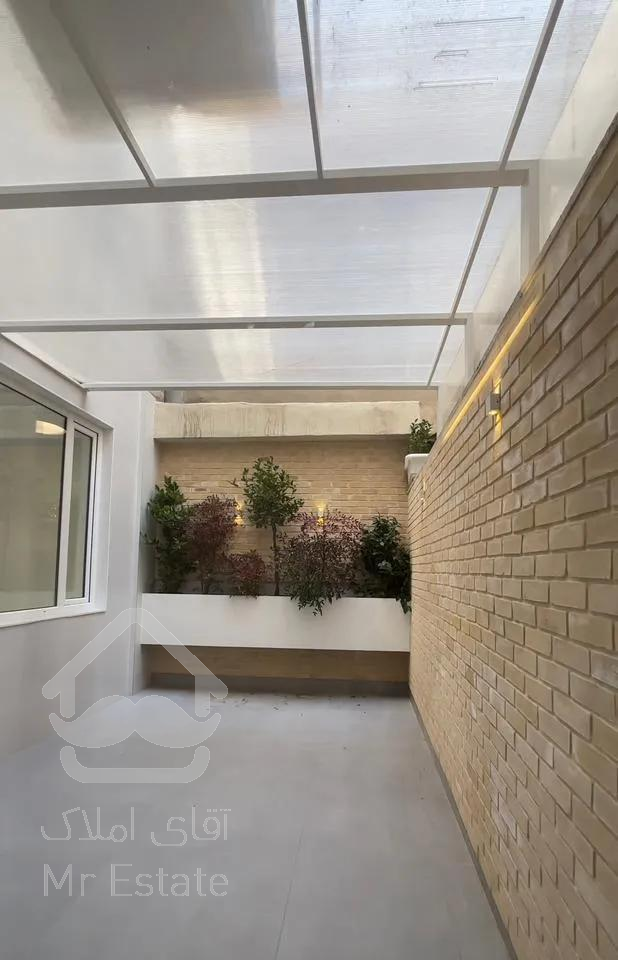 اپارتمان۶۶متر+۱۰متر حیاط‌خلوت-باکس‌پونک