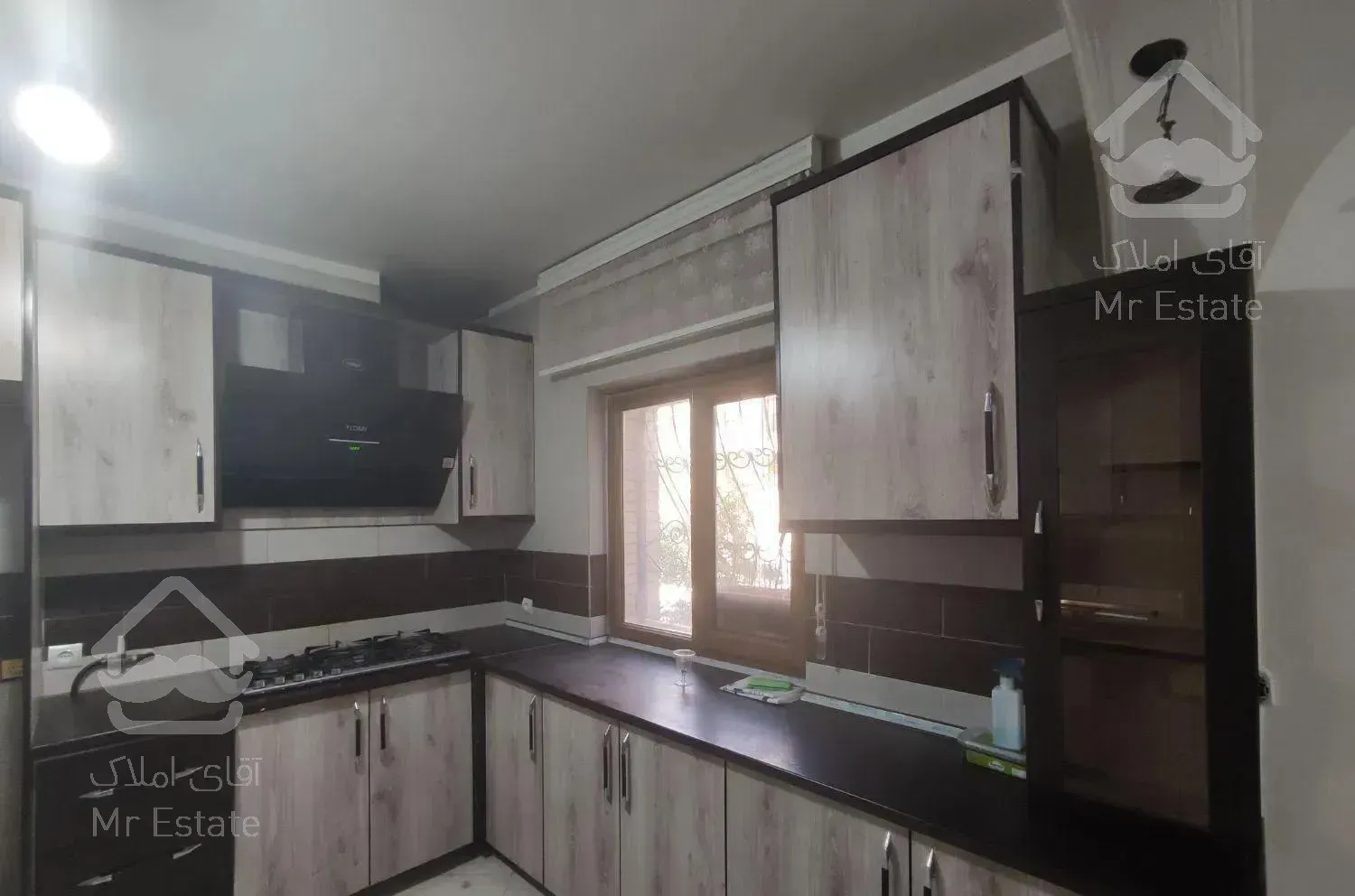 ۱۱۰ متر/دو خواب/سالن پرده خور/بلوار کمالی شرقی