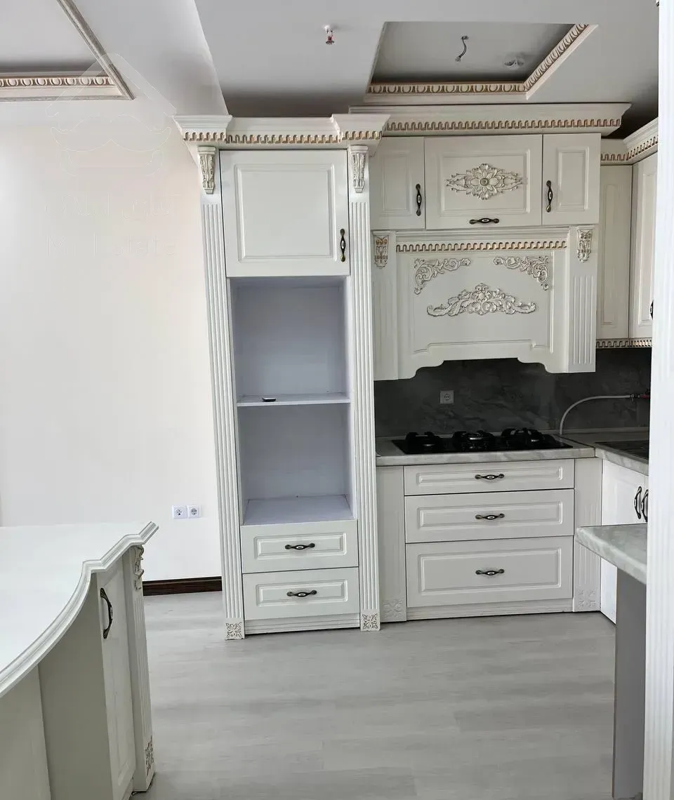 آپارتمان ۱۰۰ متری رو به نما معبر ۲۰ متری