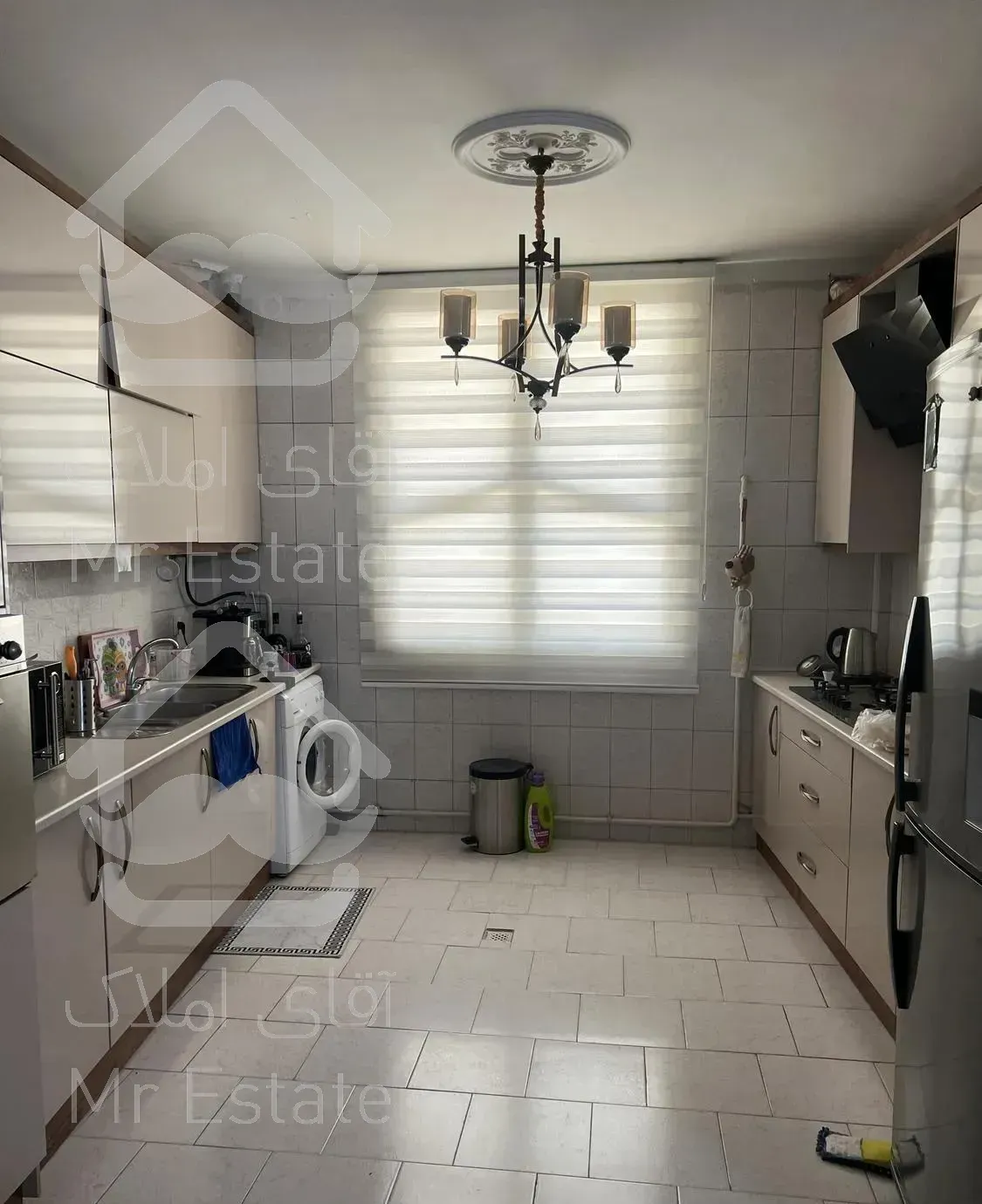 ۶۸ متر تک واحدی غرق در نور