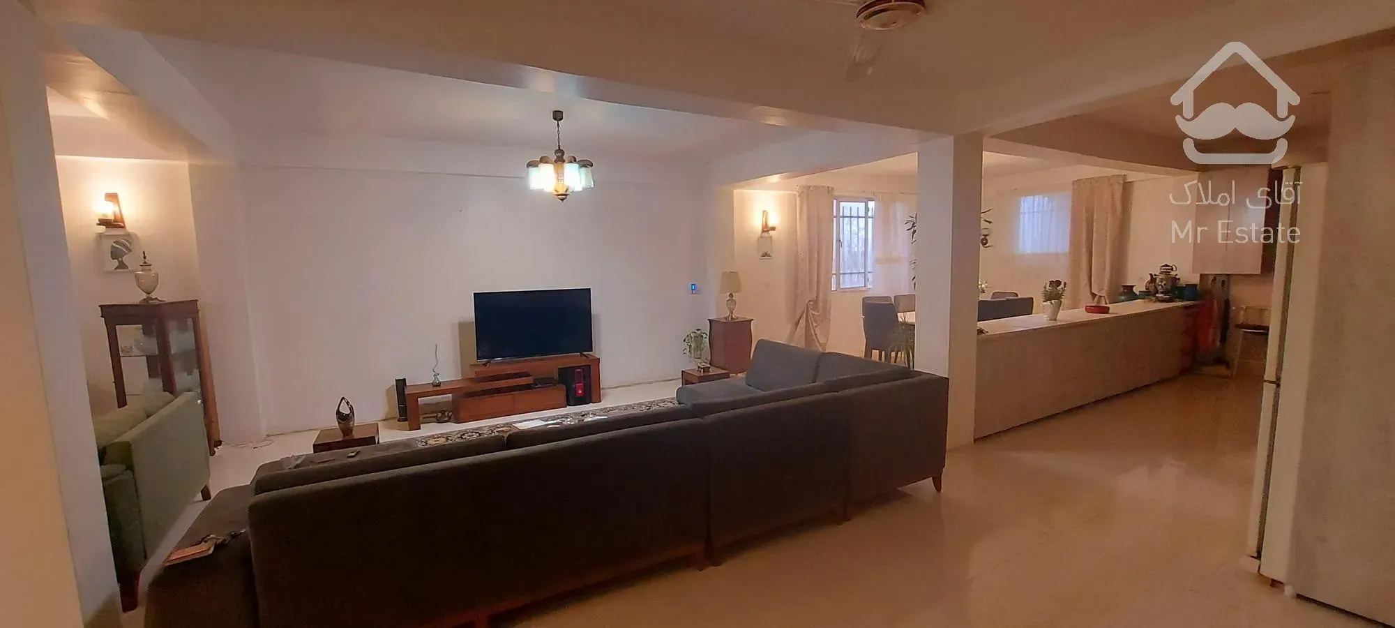 180متر ویلا داخل 3000 متر باغ فروش فوری