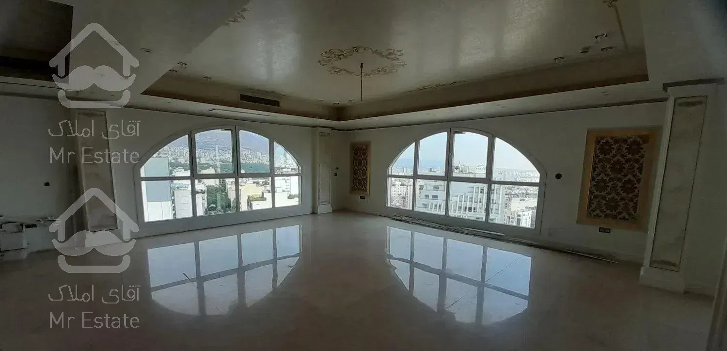 ۱۴۰ متر الهیه ، فرشته ۳ خواب